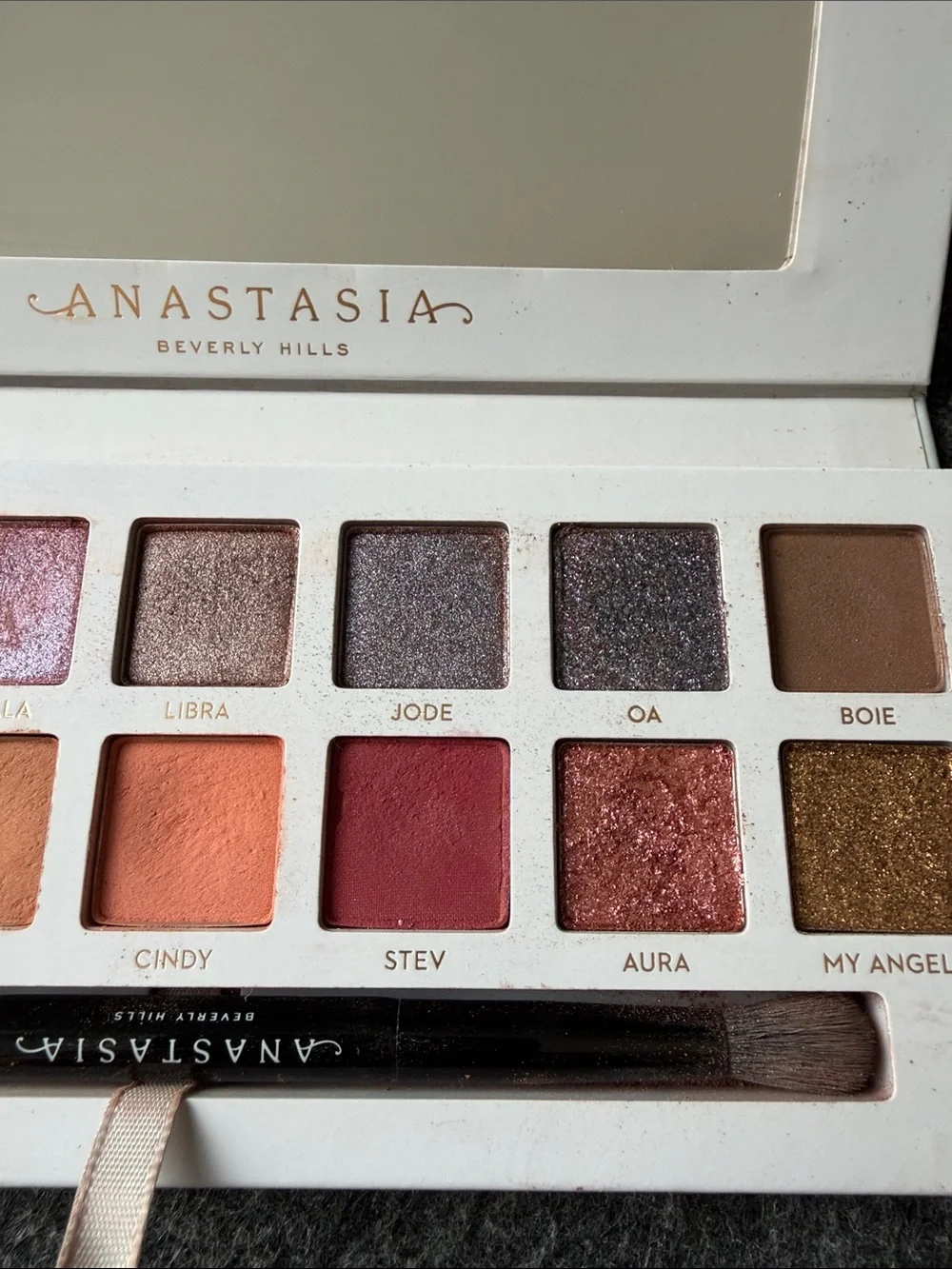 Anastasia Beverly Hills Carli Bybel Pink & Gold Jeweled Palette